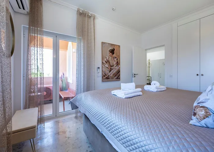 Decana Prestige - Gated Community Algarve Porches (Algarve)