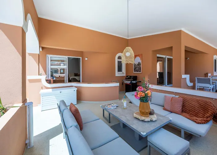 Decana Prestige - Gated Community Algarve Apartment